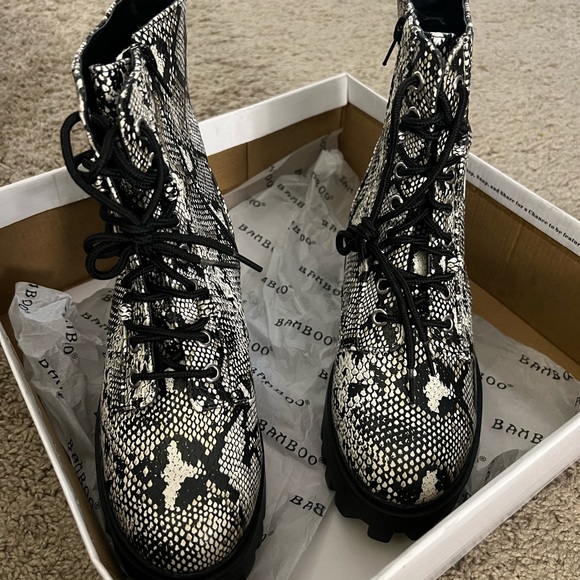 Snakeskin Boots (US 7) - Picture 2 of 4